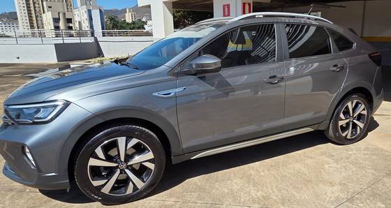 VOLKSWAGEN NIVUS 1.0 200 TSI TOTAL FLEX HIGHLINE AUTOMÁTICO
